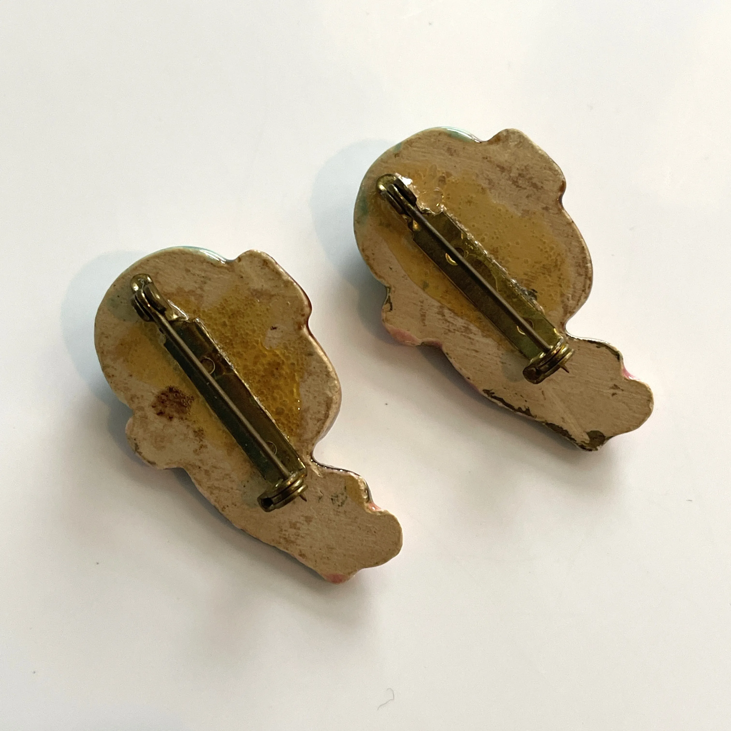 Elzac Ceramic 1940's Brooch Pair