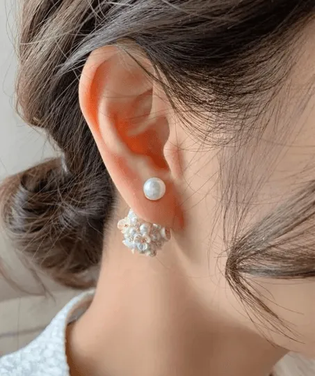 Minimalist - Mini daisy flowers dangle earrings | pearlescent petals resin stones | minimalist iridescent gold elegant floral earrings | bridal party