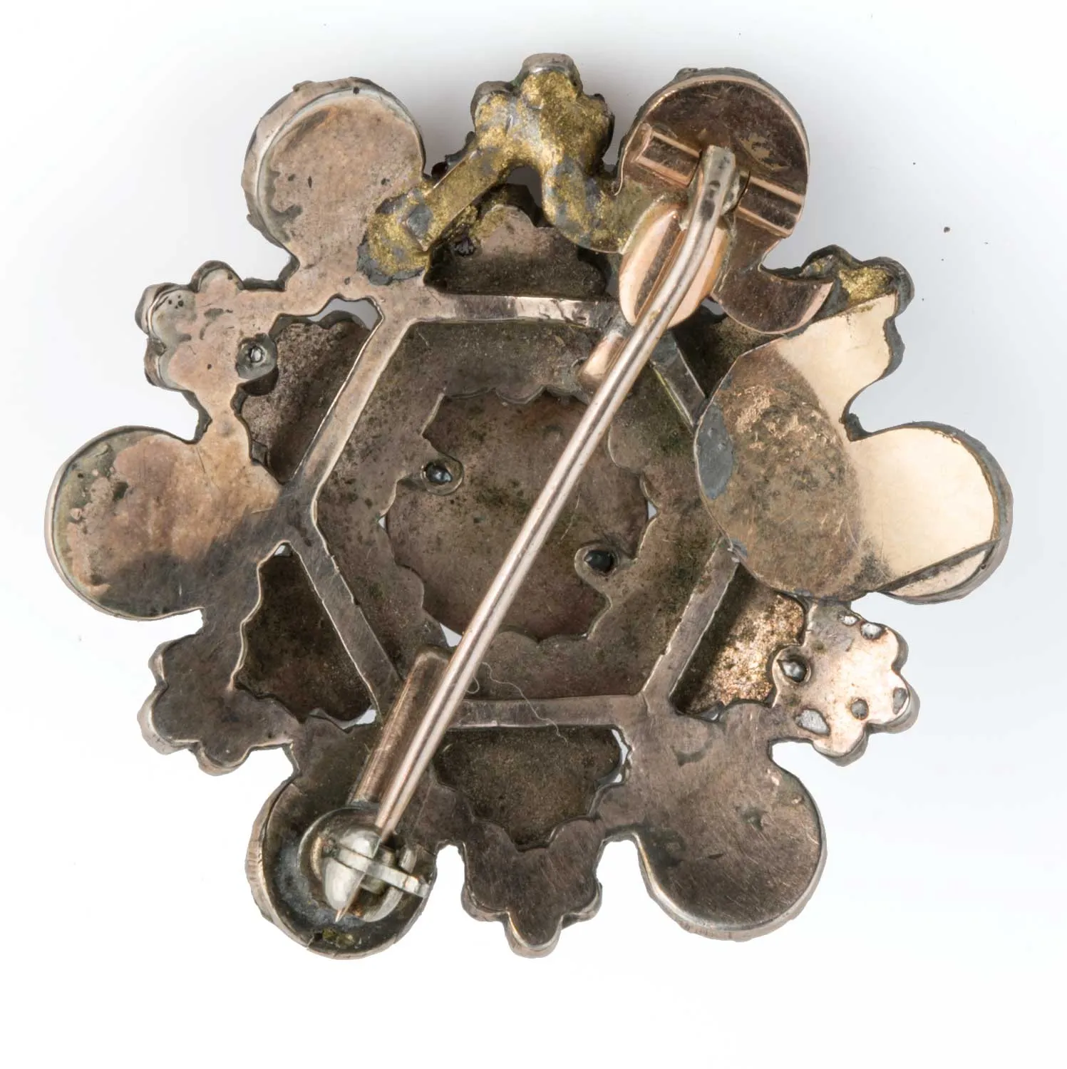 Victorian Bohemian rose cut natural garnet pin with vermeil setting. j-pnvc1079(e)